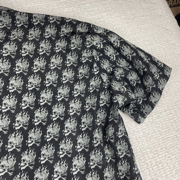 Vtg Request Shirt Mens 2XL Black Button Up Goth Skulls Flames Skate Y2K AOP - Picture 16 of 16